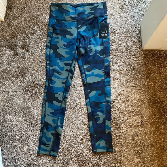 New Balance Camo Leggings Blue Black Green Pockets Fast Dry Moisture Wicking NWT - Picture 1 of 10